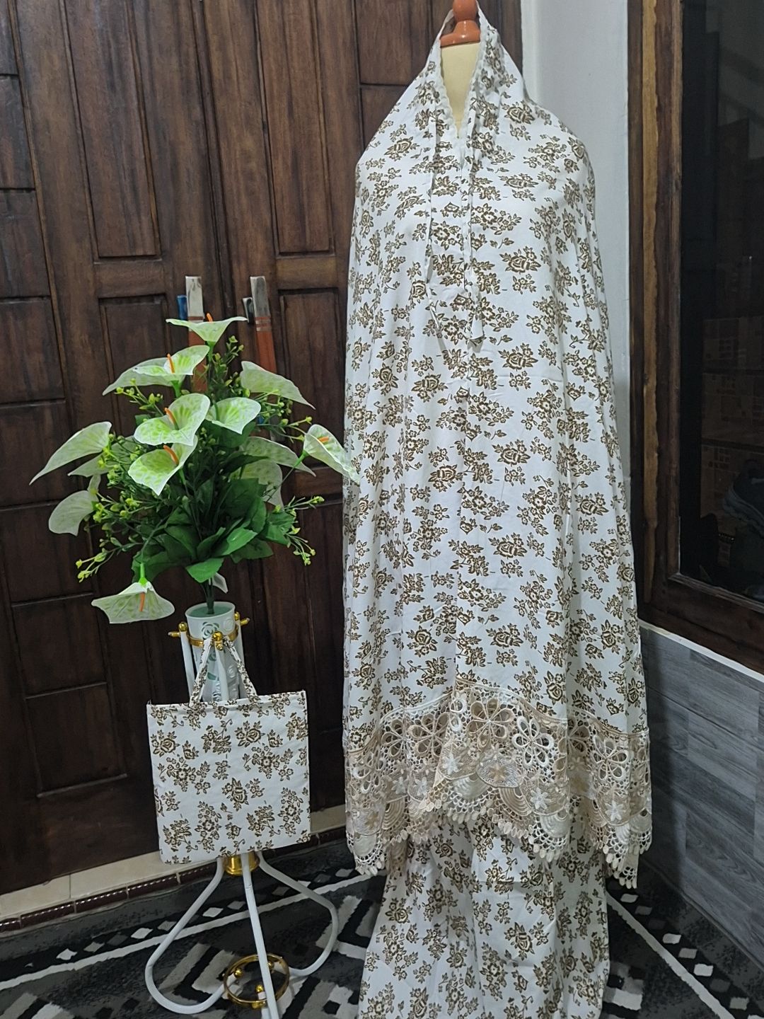 Mukena Katun Poil